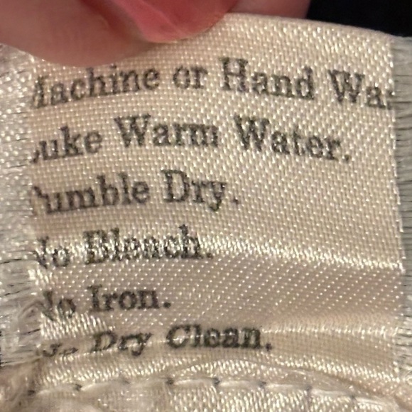 EXCLUSIVELY MISOOK BEAUTIFUL BLAZER IN A GORGEOUS RED WITH BLACK SIZE LARGE - Picture 3 of 5